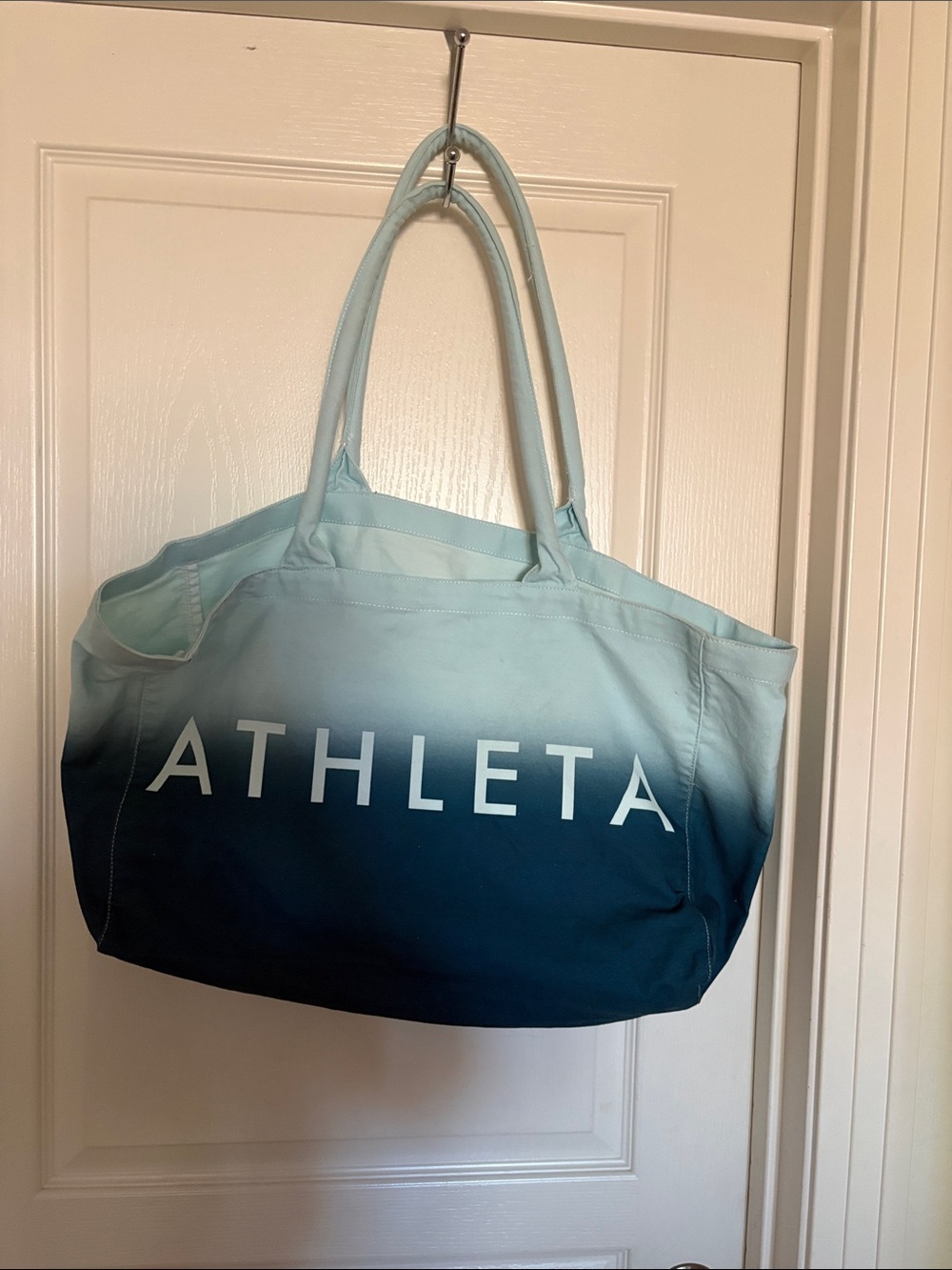 Athleta Ombre Tote in Light Blue to‎ Navy
